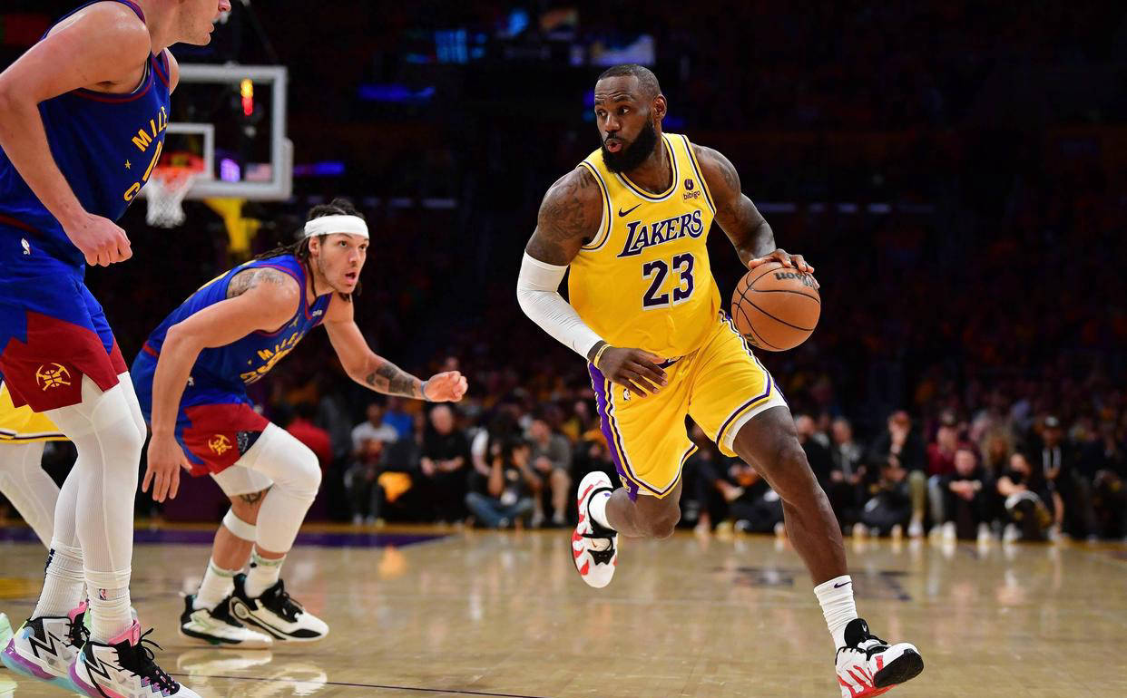 湖人三巨头合力砍下分，大胜对手的简单介绍